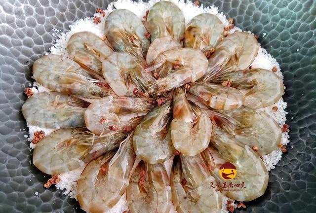 Luộc tôm không cần một giọt nước, nghe lạ tai mà ngon ngọt không tưởng - 3