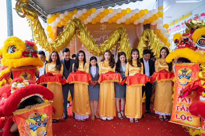 Viện thẩm mỹ DIVA Vị Thanh - Hậu Giang kín khách trong ngày đầu khai trương - 3