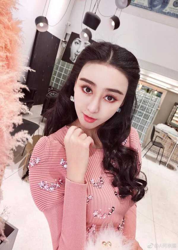 Chi 30 tỷ để thẩm mỹ, 9X lấy bác sĩ, con sinh ra càng lớn càng đẹp - 2