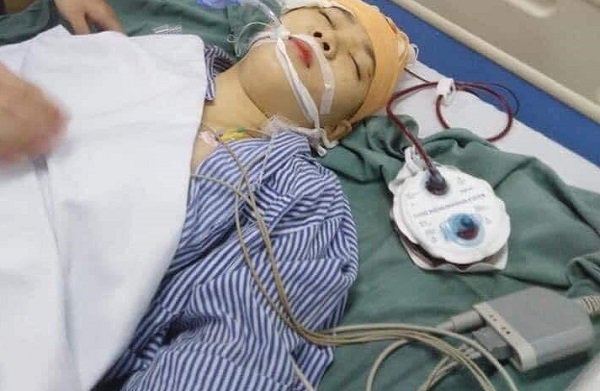 Nữ sinh xinh đẹp gặp tai nạn nguy kịch khi đi làm thêm: Tâm sự đau xót của người mẹ - 5