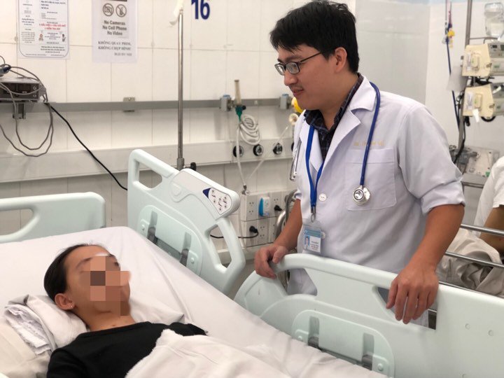 Bé gái ngưng tim, ngừng thở vì căn bệnh thường nhầm với cảm sốt - 2