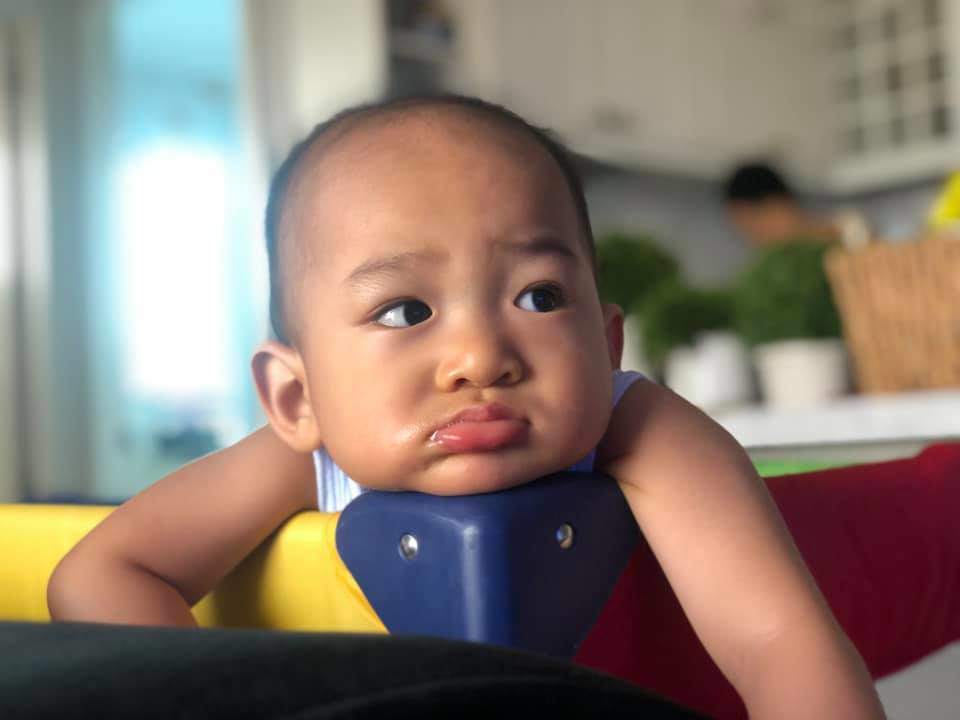 Con vừa khỏi ốm, Thúy Diễm đã khoe hình amp;#34;mông buông lơi hững hờamp;#34; của bé, dân mạng cười ngất - 5