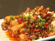 Bếp Eva - Chân gà xóc tỏi ớt kiểu Trung Quốc ngon mê ly đánh bay các kiểu chế biến cũ