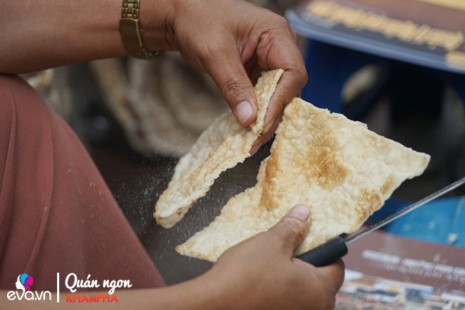 Mẹ HN bán bánh đa kê vỉa hè 20 năm tấp nập người mua, bán 1000 miếng không xuể - 9