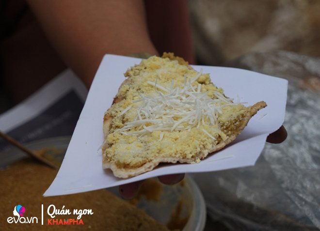 Mẹ HN bán bánh đa kê vỉa hè 20 năm tấp nập người mua, bán 1000 miếng không xuể - 13