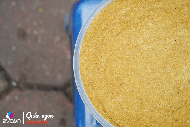 Mẹ HN bán bánh đa kê vỉa hè 20 năm tấp nập người mua, bán 1000 miếng không xuể - 5