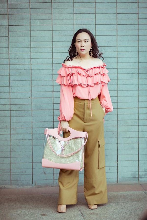 Ngọc Trinh, Phượng Chanel bạo tay sắm hàng hiệu tiền tỷ, mặc thả ga chẳng lo amp;#34;người taamp;#34; - 14