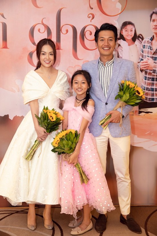 Huỳnh Anh: amp;#34;Chỉ cần bạn cùng giường thấu hiểu, cưới xin hôn lễ đều là hình thứcamp;#34; - 9