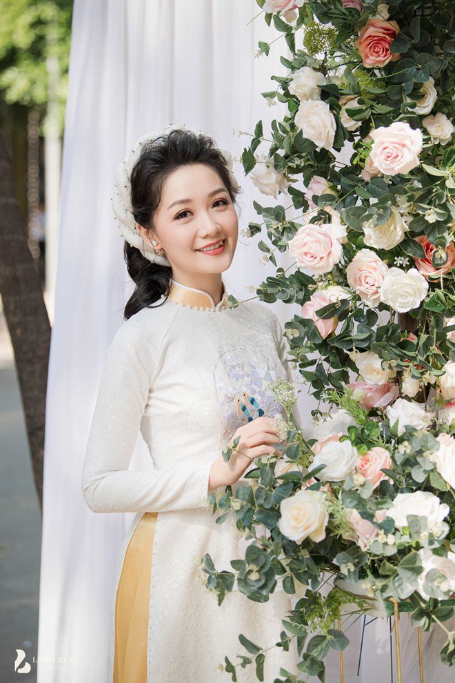 Ảnh cưới tại Paris của BTV Thời sự Thu Hà, phì cười với tin nhắn người amp;#34;tánamp;#34; cô dai dẳng - 9