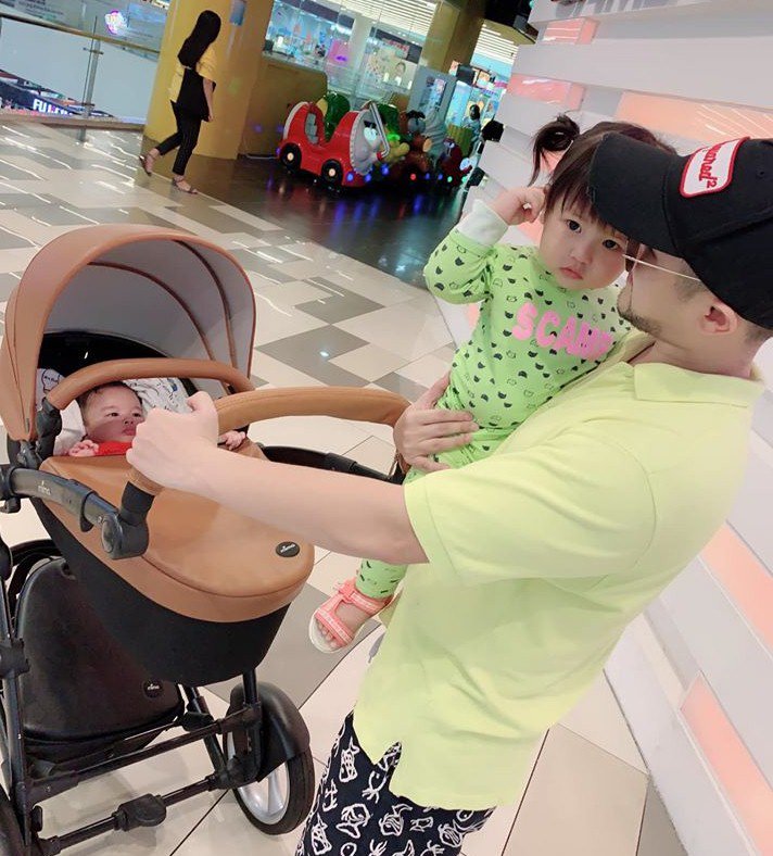 Bé gái từng được Bảo Thy bế, ngủ chung giường giờ xuất hiện trong đám cưới cô cực dễ thương - 15