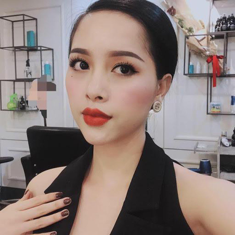 Diện áo dài trắng đơn giản trong lễ cưới em chồng, chị dâu Bảo Thy vẫn xinh đẹp khó cưỡng - 12