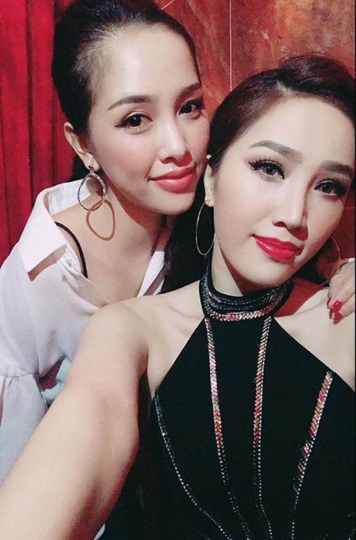 Diện áo dài trắng đơn giản trong lễ cưới em chồng, chị dâu Bảo Thy vẫn xinh đẹp khó cưỡng - 5
