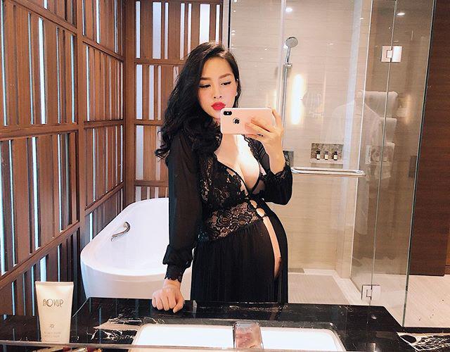 Diện áo dài trắng đơn giản trong lễ cưới em chồng, chị dâu Bảo Thy vẫn xinh đẹp khó cưỡng - 7