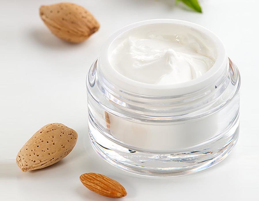 Gấp lắm rồi, muốn da trắng bật tông mùa cuối năm, chị em cần áp dụng ngay lộ trình này - 7