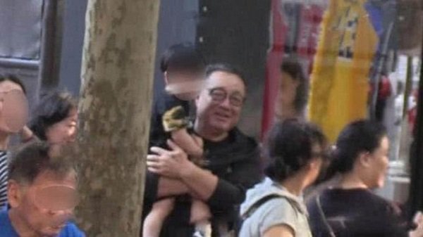42 tuổi, Huỳnh Hiểu Minh vẫn đánh bại được đàn em dù bê bối ly hôn ồn ào - 5
