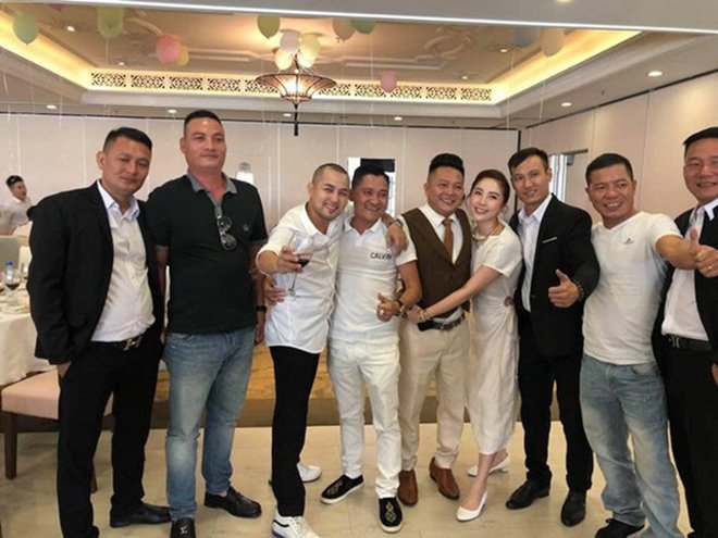 Đám cưới Bảo Thy: Nhan sắc chưa chỉnh sửa của cô dâu chú rể trước hôn lễ - 3