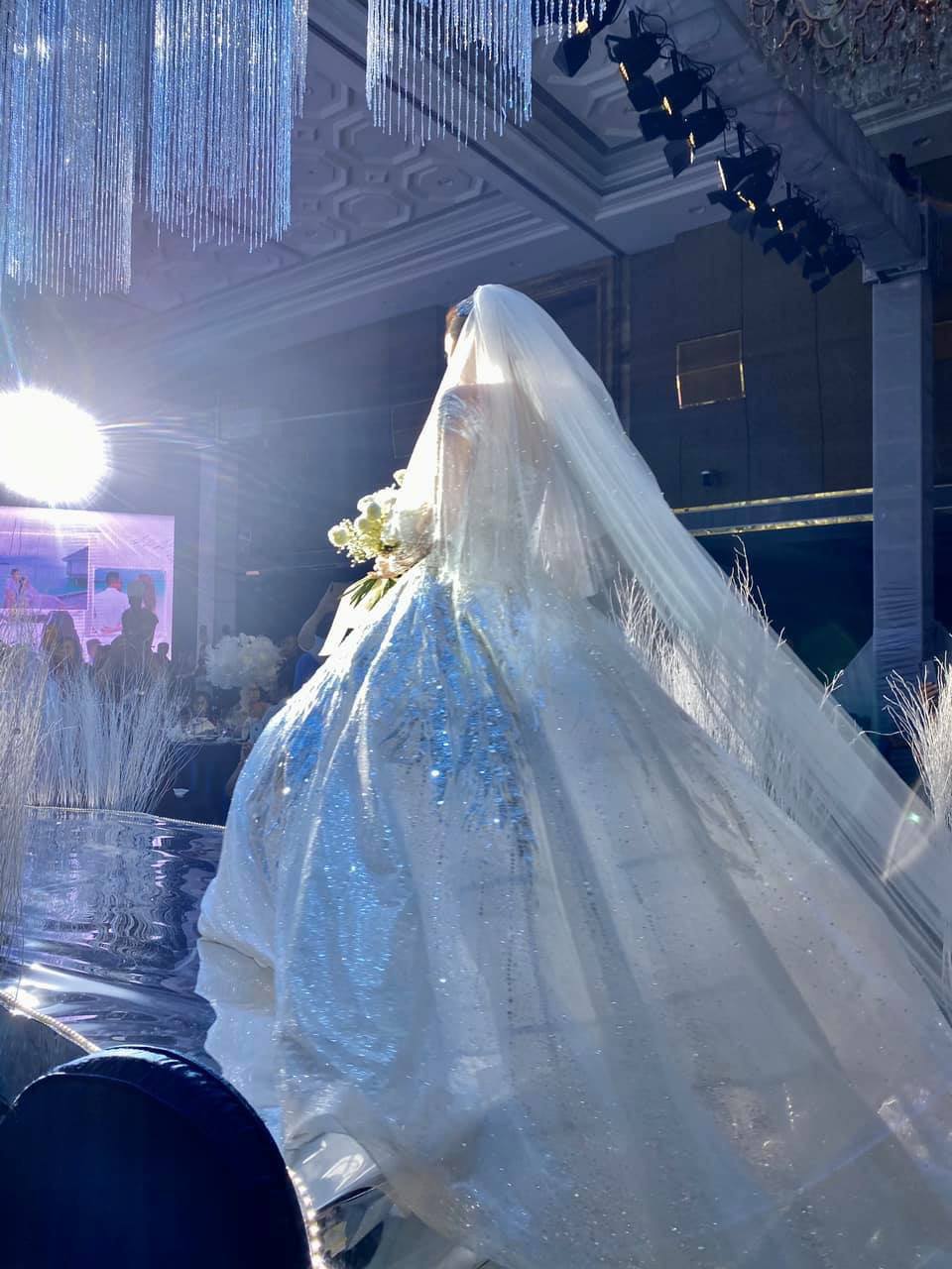 Bảo Thy diện 3 bộ váy cưới ren tinh xảo, tôn trọn sắc vóc tựa nữ thần ngày lấy chồng - 5