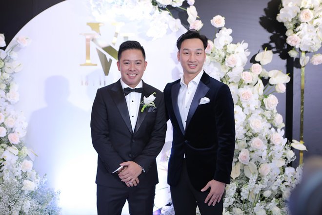 Bi hài đám cưới Giang Hồng Ngọc: Con trai 1 tuổi liên tục khóc khi bố mẹ bận tiếp khách - 5