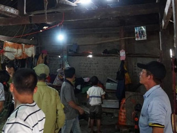 Tin tức 24h: Trước khi cùng hai con nhỏ tự tử, chồng thấy ảnh vợ chụp với đàn ông lạ