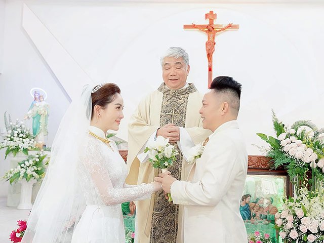Chị dâu kể chuyện bà mẹ tương lai Bảo Thy đã đọc rất nhiều sách về cách chăm trẻ em - 1