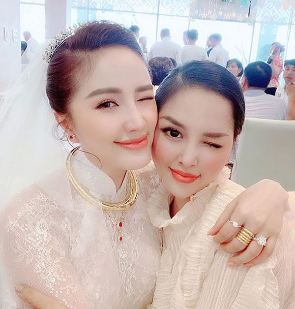 Chị dâu kể chuyện bà mẹ tương lai Bảo Thy đã đọc rất nhiều sách về cách chăm trẻ em - 8