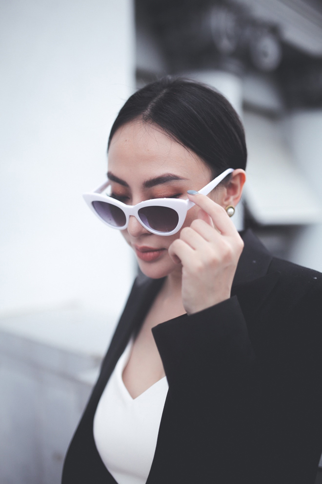 Hoa hậu Áo dài Thu Hoàng khoe thần thái cuốn hút khi diện đồ vest - 1