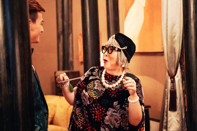 Hóa ra, “gái già lắm chiêuamp;#34; Lan Ngọc làm cháu dâu nhà Hồng Vân, bà nội xì-tin như gái 18 - 2