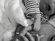 Bà bầu - Yên tâm vì siêu âm thai khỏe, nhìn con chào đời bố mẹ đòi đuổi việc bác sĩ