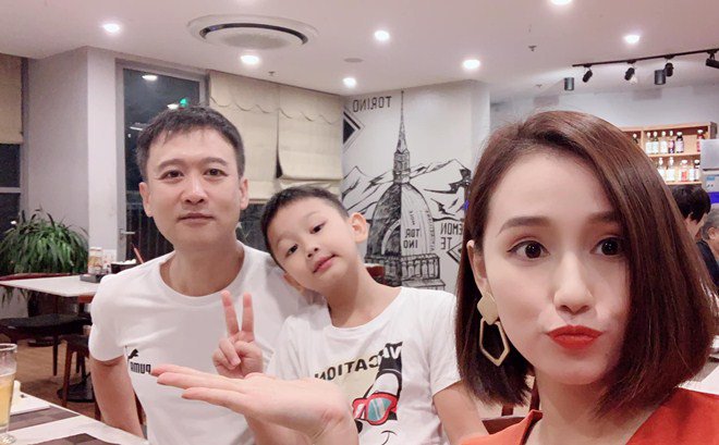 Sao Việt 24h: Hội bạn thân nhiều trai xinh gái đẹp nhất showbiz miền Bắc là đây? - 8