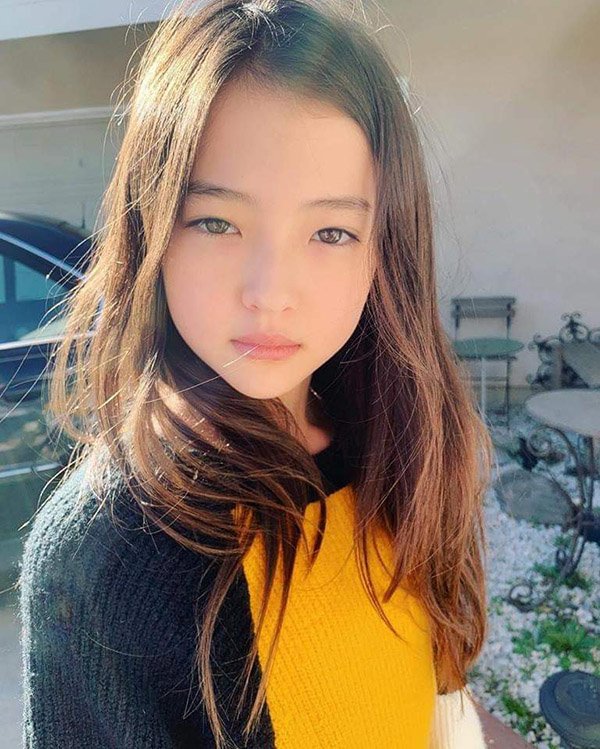 Mẫu nhí đẹp nhất thế giới nổi như cồn vì nhan sắc lai giữa Song Hye Kyo và Jennie (Blackpink) - 6