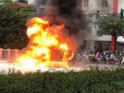 Tin tức - Vụ xe Mercedes gây tai nạn: Nạn nhân sống sót sợ hãi kể lại phút thoát khỏi "tử thần"