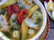 Bếp Eva - Giá thịt lợn leo thang, thử làm bát bún chả cá "siêu to khổng lồ" vừa ngon vừa rẻ