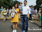 Làm mẹ - Mẹ Việt ở Nga đi đẻ 0 đồng, con không mất học phí, xin quần áo cũ để tiết kiệm