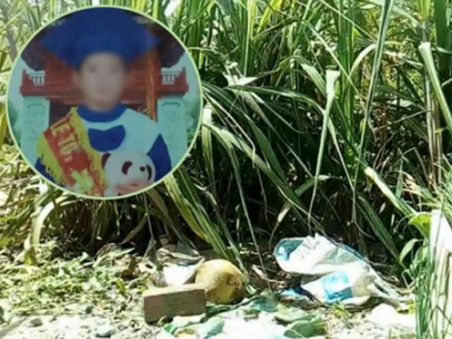 Mẹ kế bình thản nói chuyện với hàng xóm sau khi ra tay tàn độc với con riêng của chồng