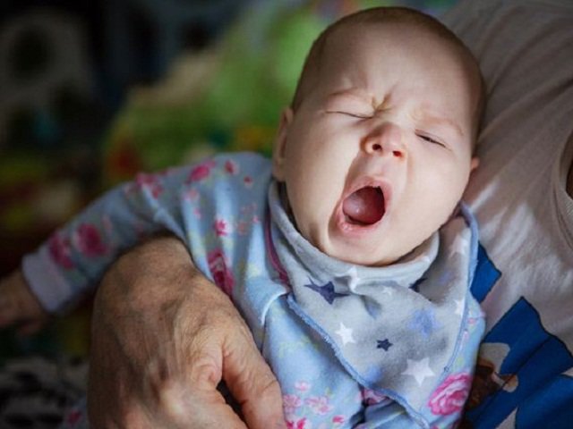 10 sai lầm cha mẹ thường mắc phá hủy giấc ngủ của trẻ 