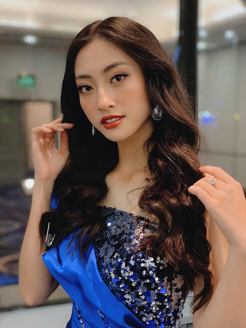 Miss World: Lương Thuỳ Linh makeup sương sương đi ăn với đôi mắt loang màu xuất sắc - 6