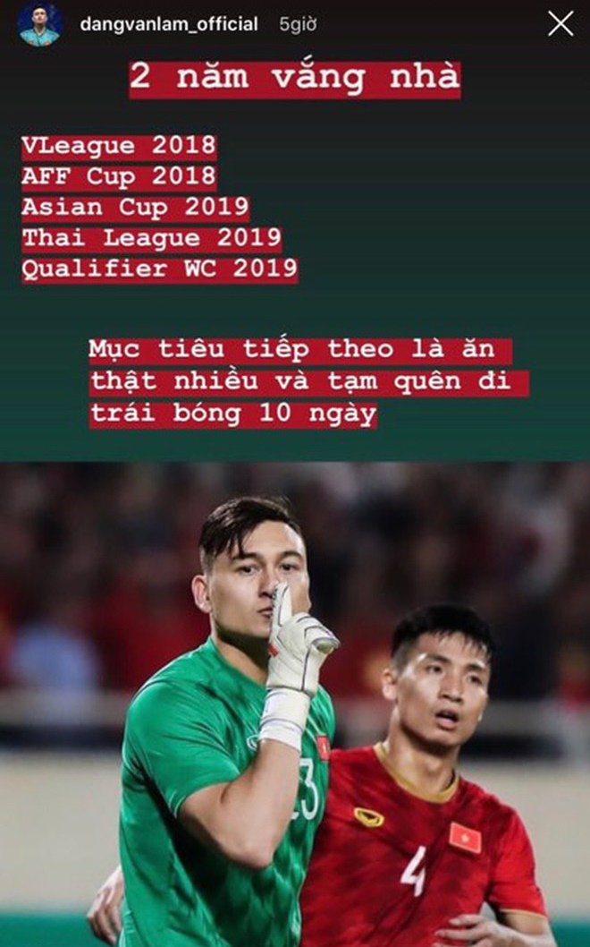 Hé lộ món bánh đặc biệt khiến mẹ Đặng Văn Lâm bật khóc mang ra sân bay cho con trai - 4