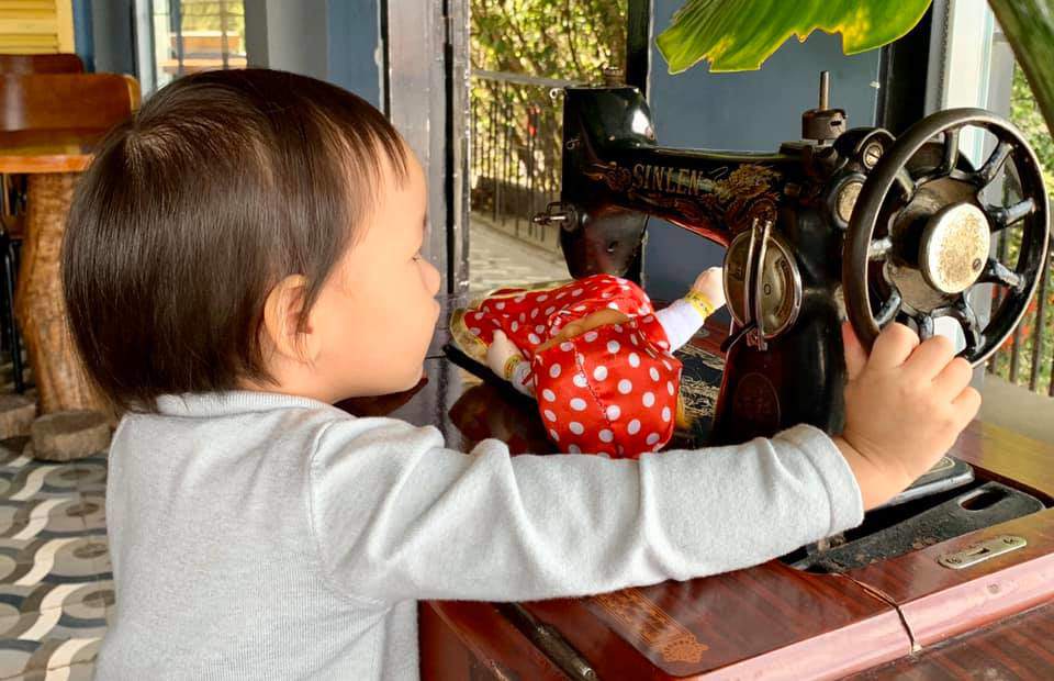 Chồng U60 của Phan Như Thảo bực tức, la con gái khi bé khủng hoảng tuổi lên 3 - 3