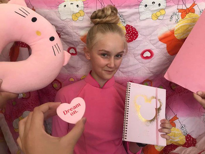 Trend giận tím người, đỏ cả quần áo của Phương Mỹ Chi, Diệu Nhi được amp;#34;lăng xêamp;#34; rầm rộ - 11