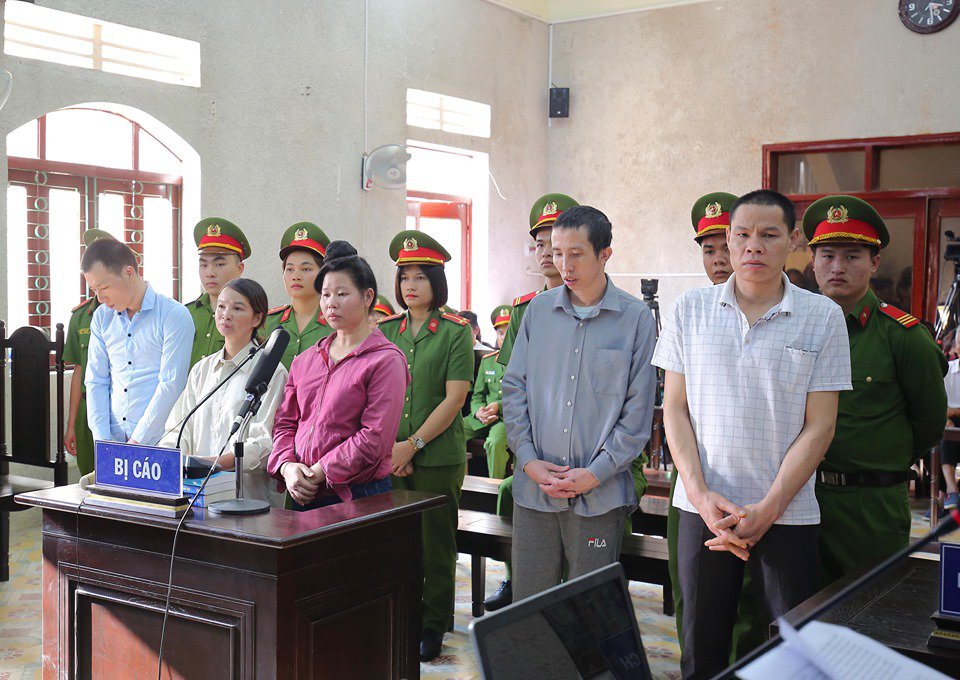 Mẹ nữ sinh giao gà nói lời sau cùng: amp;#34;Gia đình tôi không còn Tết, giờ chỉ còn bóng đenamp;#34; - 1