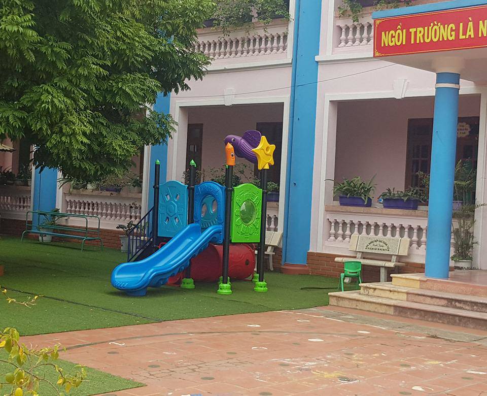 Vụ bé 3 tuổi tử vong khi chơi cầu trượt: BS chỉ cách xử trí những tai nạn dễ gặp - 1