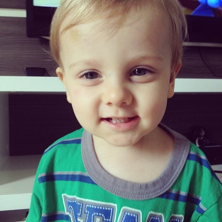 Cậu bé 7 tuổi biết 9 thứ tiếng, tự viết nhạc nhưng người mẹ nói đó là một hội chứng - 2