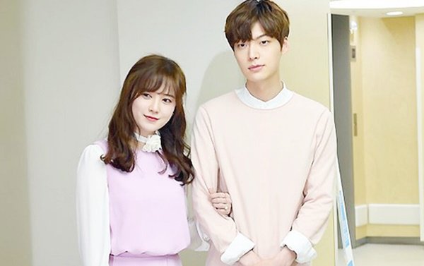 Sau 3 tháng bỏ vợ, Ahn Jae Hyun toát mồ hôi hột vì bị hỏi về Goo Hye Sun - 7