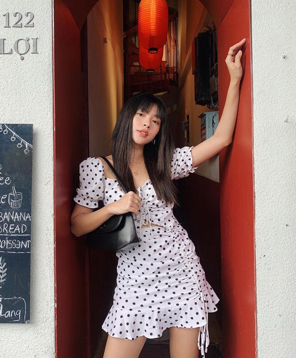 Minh Hằng lục tủ đồ của mẹ tìm lại túi hiệu để theo kịp xu hướng - 13