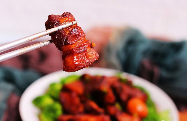 Phiên bản thịt kho tàu tan ngay trong miệng, không hề ngán nhờ 2 bí quyết rất đơn giản - 7