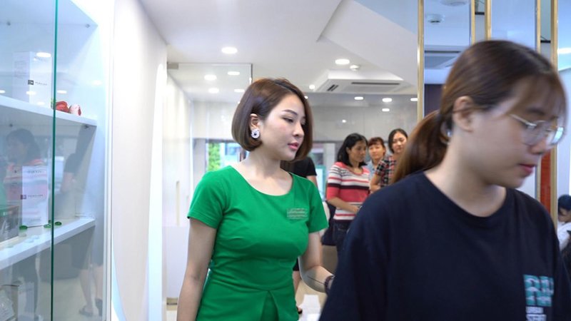 Hình ảnh Trâm Anh khi tái xuất showbiz