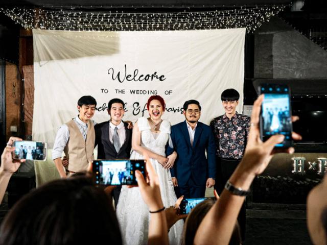 Cô dâu mời hẳn 3 người yêu cũ tới dự đám cưới, phản ứng của chú rể gây bất ngờ