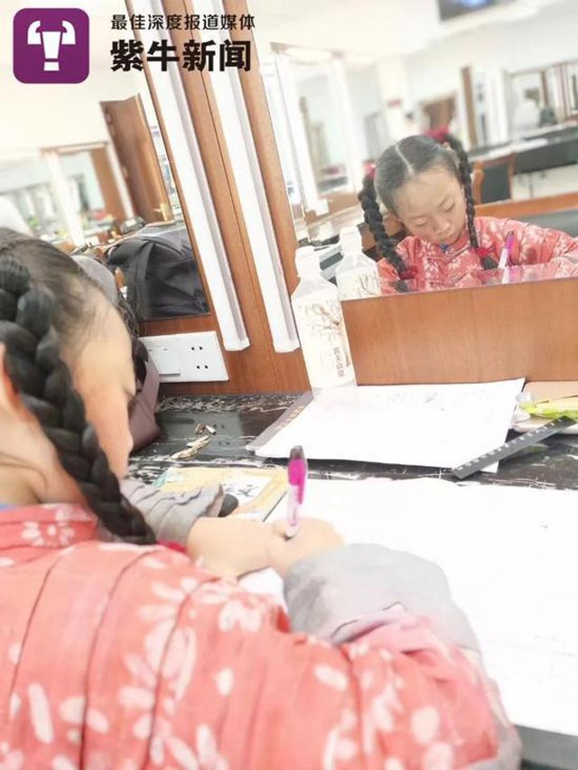 Bé gái 8 tuổi quyên góp tiền tỷ cho người nghèo: amp;#34;Ai bảo nhà nghèo không được làm từ thiện?amp;#34; - 3