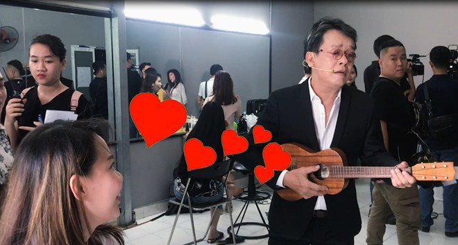 Nhạc sĩ 72 tuổi Đức Huy có hành động cực lãng mạn với vợ trẻ xinh đẹp kém 44 tuổi - 4