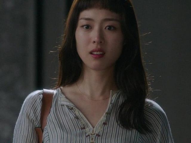 Đột ngột về nhà giữa ca trực, cảnh tượng bắt gặp khiến tôi bật cười đầy chua chát